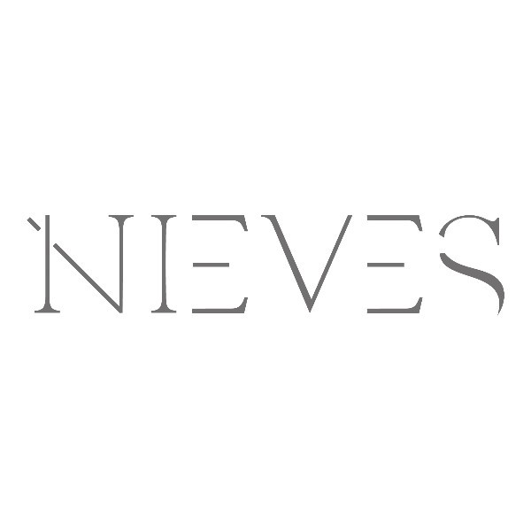 Nieves Álvarez